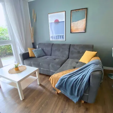 公寓 Baltycka Z Ogrodkiem 科沃布热格